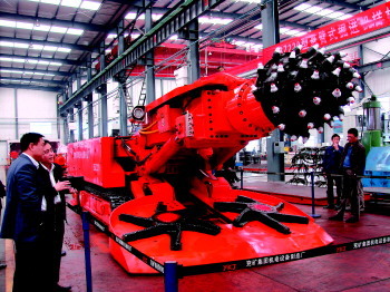 努力打造國內(nèi)煤機裝備制造領(lǐng)跑者